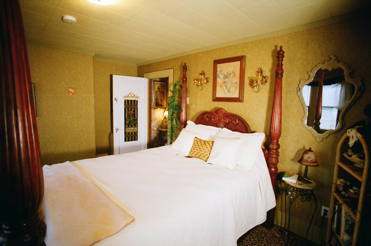 Chittenden House Bed And Breakfast ซีแอตเทิล ภายนอก รูปภาพ